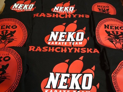 Футболки с логотипом